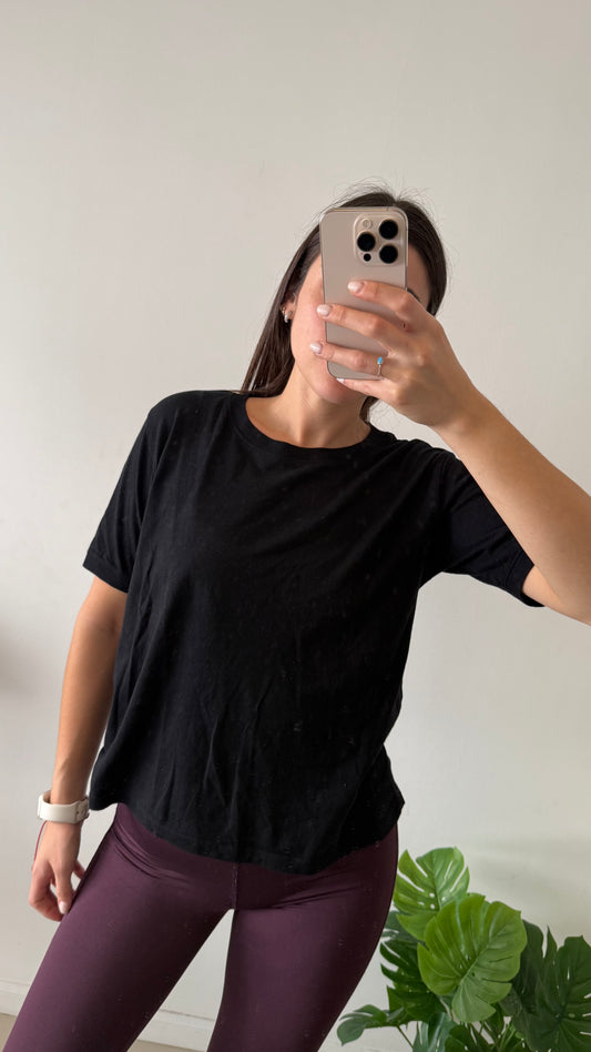 Remera negra basica ZARA talle M L